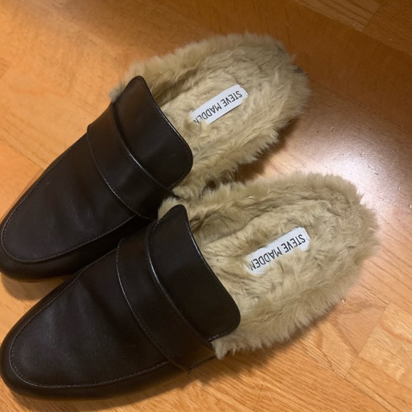 Steve Madden Shoes - Steve Madden slip on loafers